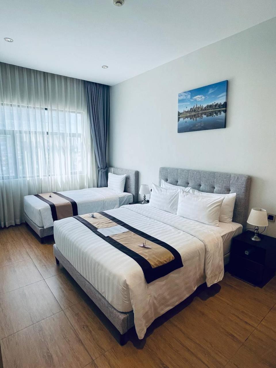 The View Serviced Residence 豪景日式酒店公寓 Пномпень Экстерьер фото